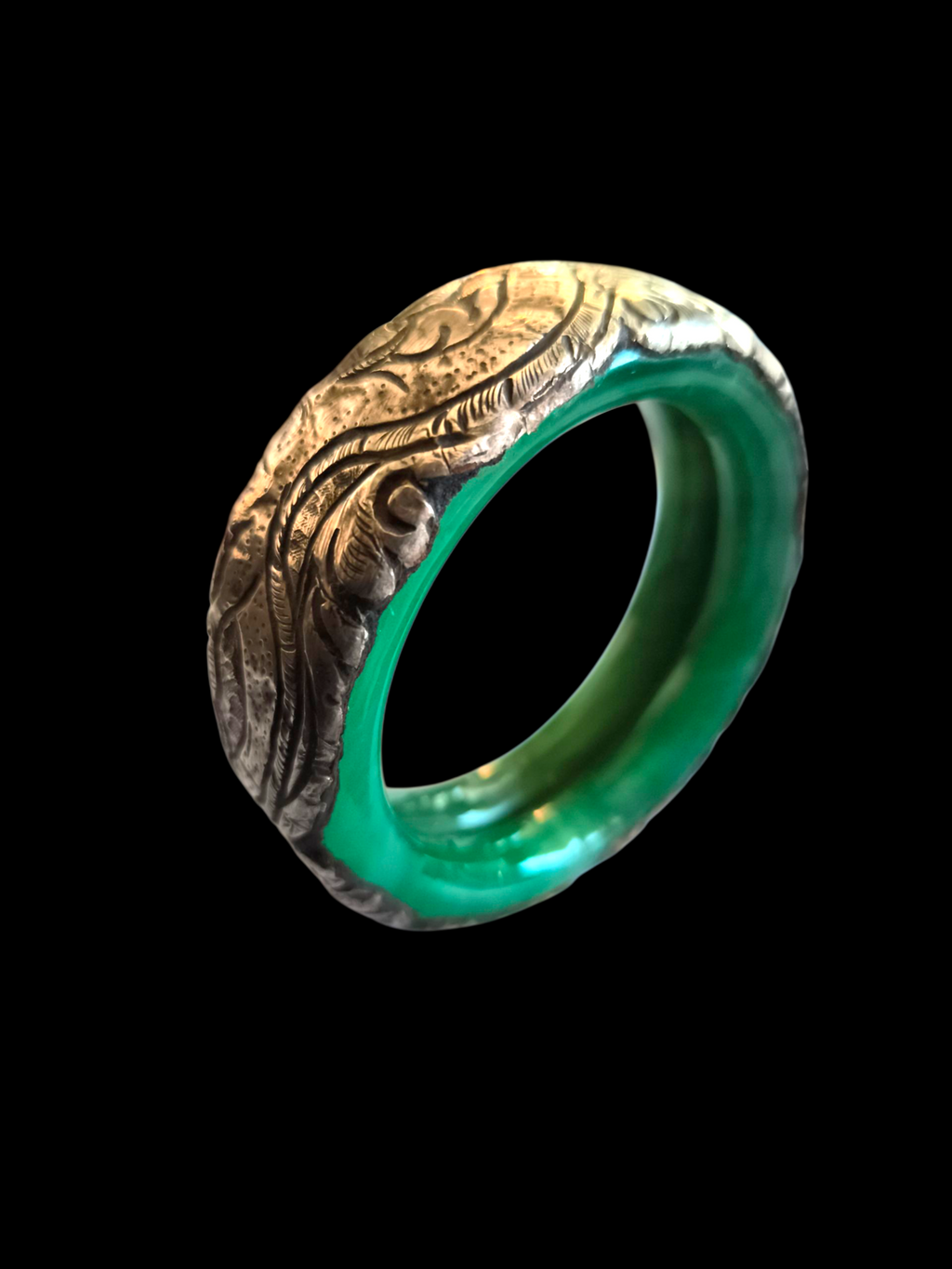 Green rigid Tibetan bracelet