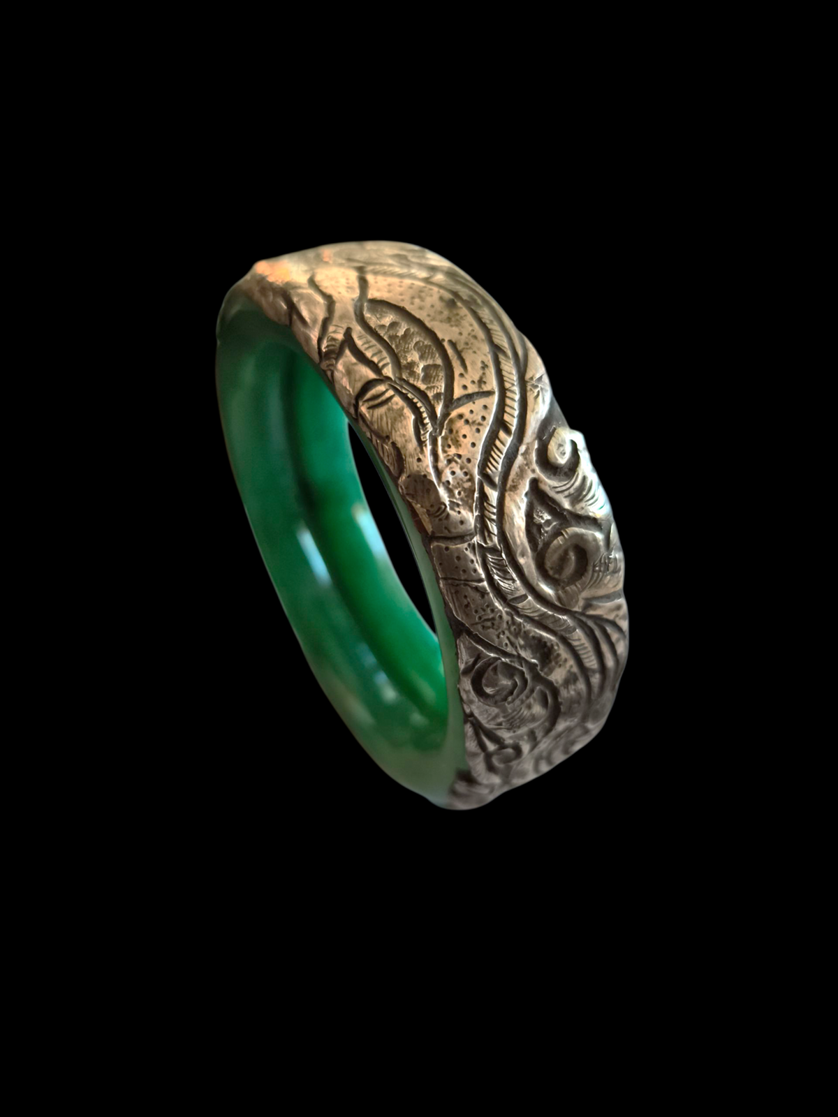 Green rigid Tibetan bracelet