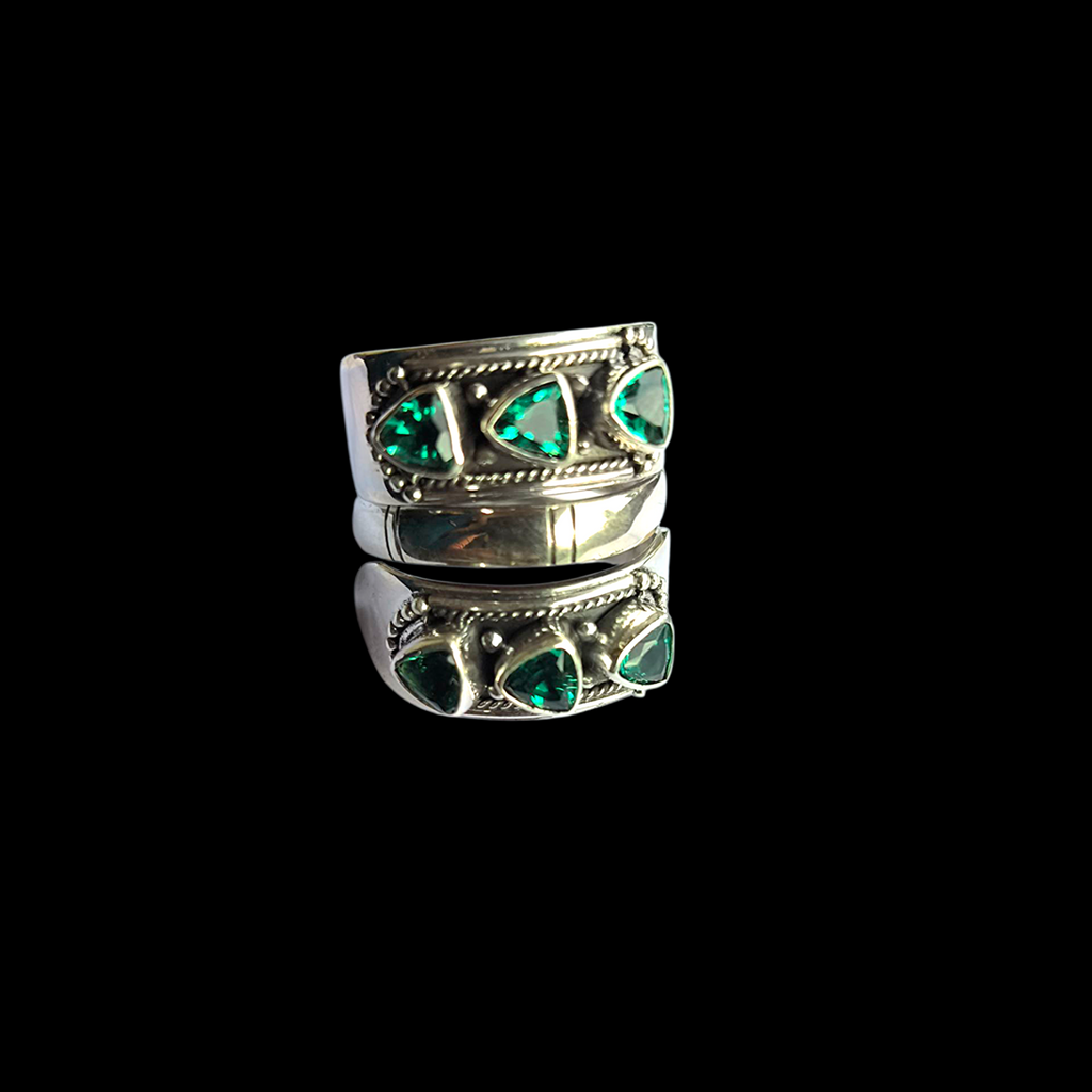 Anillo de plata y piedras semi preciosas