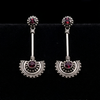 Pendientes artesanales hechos a mano con plata de ley y piedra natural facetada.. El top es de presión con mariposa posterior. Longitud 5 cm Peso 10 g Lula Máiz