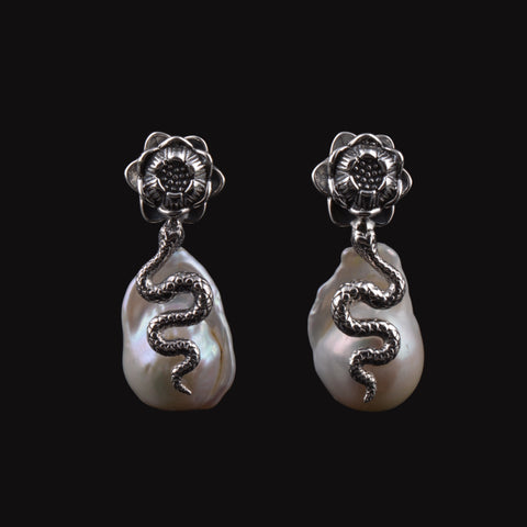 Baroque pearl earrings with snakes