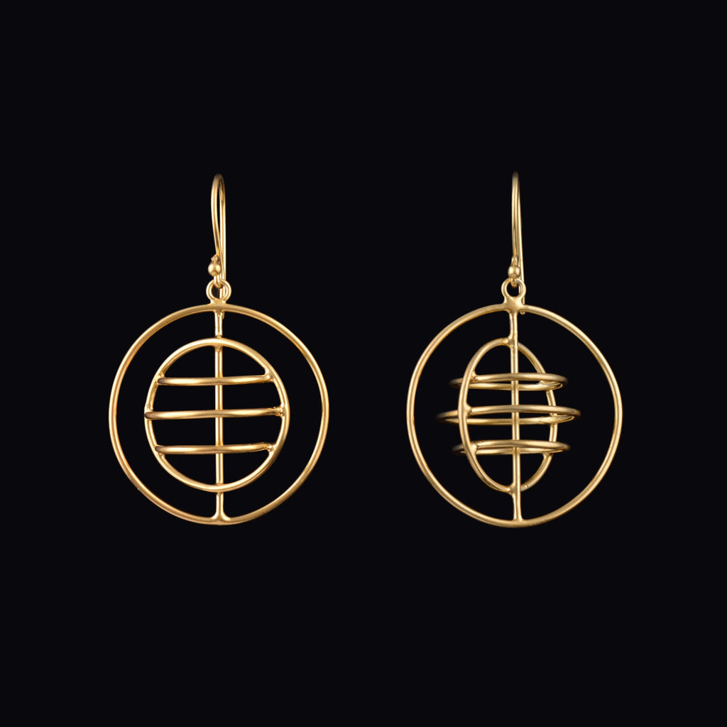 Pendientes artesanales hechos a mano con plata de ley. Diámetro 3 cm Peso 7´5 g Earrings hand made with sterling silver. Lula Máiz
