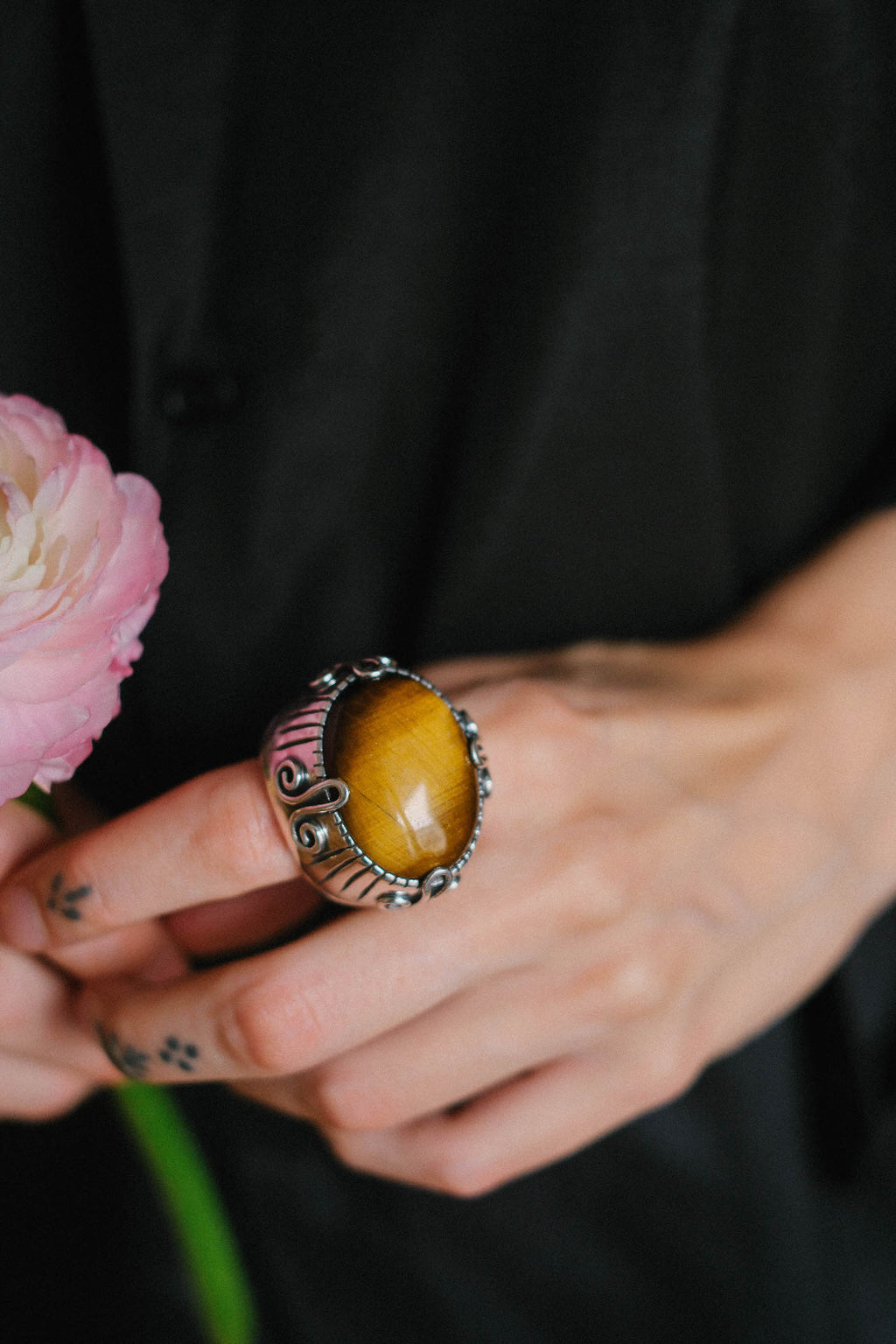 Ethnic ring with tiger eye