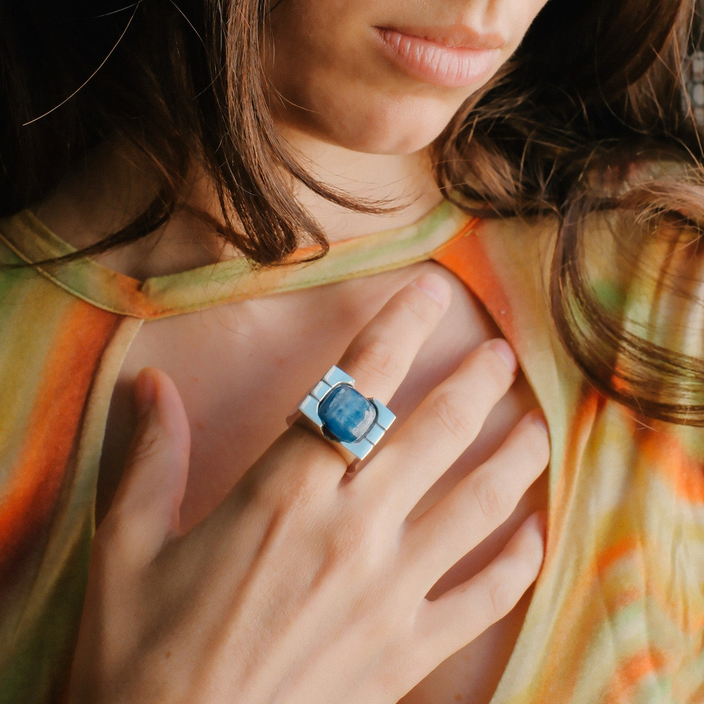 Handcrafted ring with blue kyanite