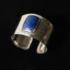 Brazalete artesanal hecho a mano con plata de ley y lapislázuli. Ancho 4´7 cm Tamaño ajustable. Peso 75 g.   Brazalete de plata con piedras naturales. . Lula Máiz