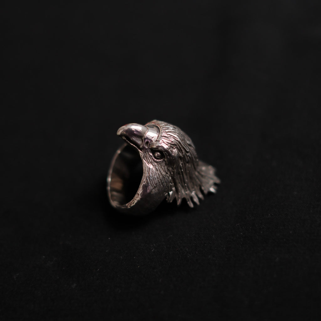 Ring with eagle