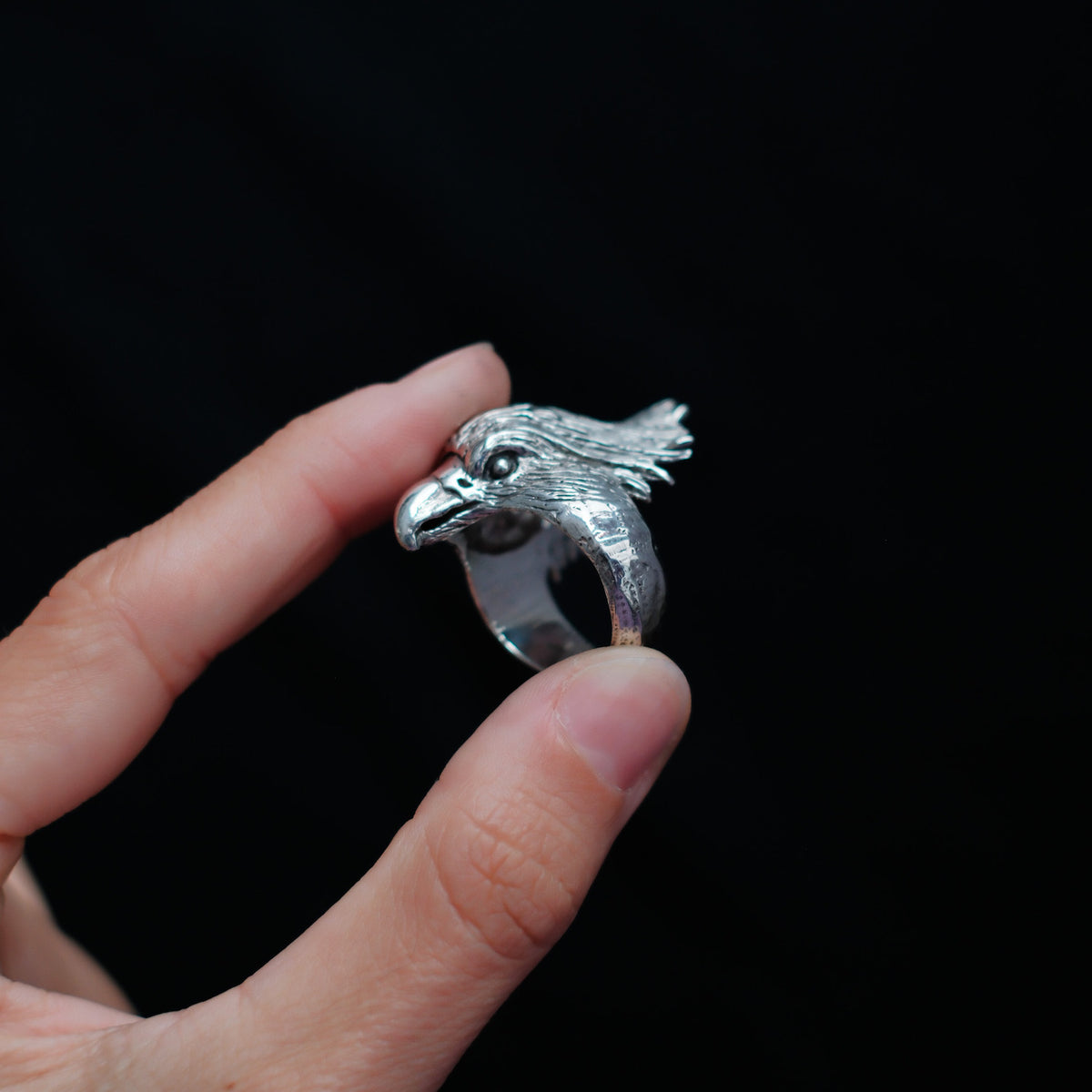 Ring with eagle