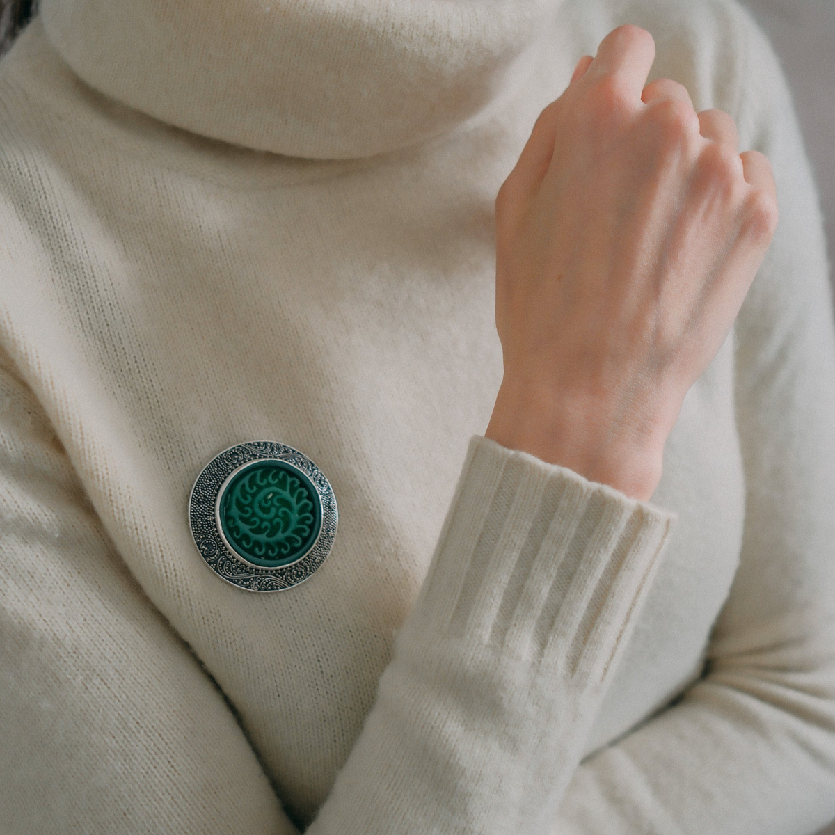 Jade brooch/pendant