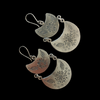 Pendientes hechos a mano en plata de ley con baño de oro mateado. Longitud  6´5 cm. Peso  13 g. Handcrafted silver earrings made of  high purity silver. Hand made earrings. Envio gratuito a España y Portugal.