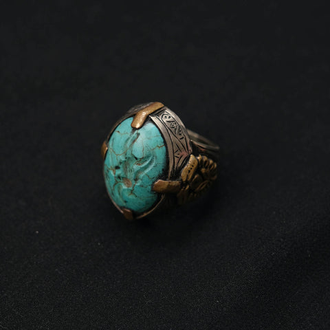 Anillo artesanal de Afganistán hecho a mano con plata y sello de turquesa . Tamaño 21 Peso 20 g. Anillos de hombre. Anillos sello. Lula Máiz